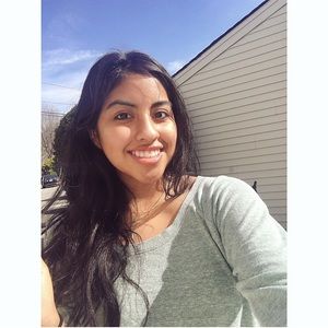 Meet your Posher, Ana